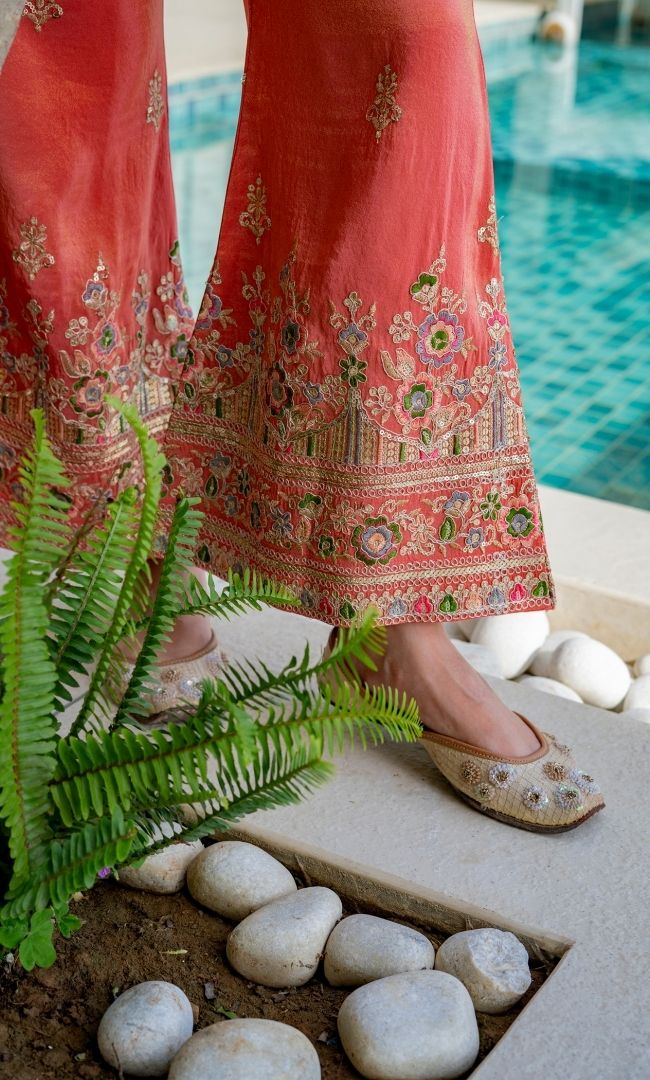 Anjum Zari Peach Set