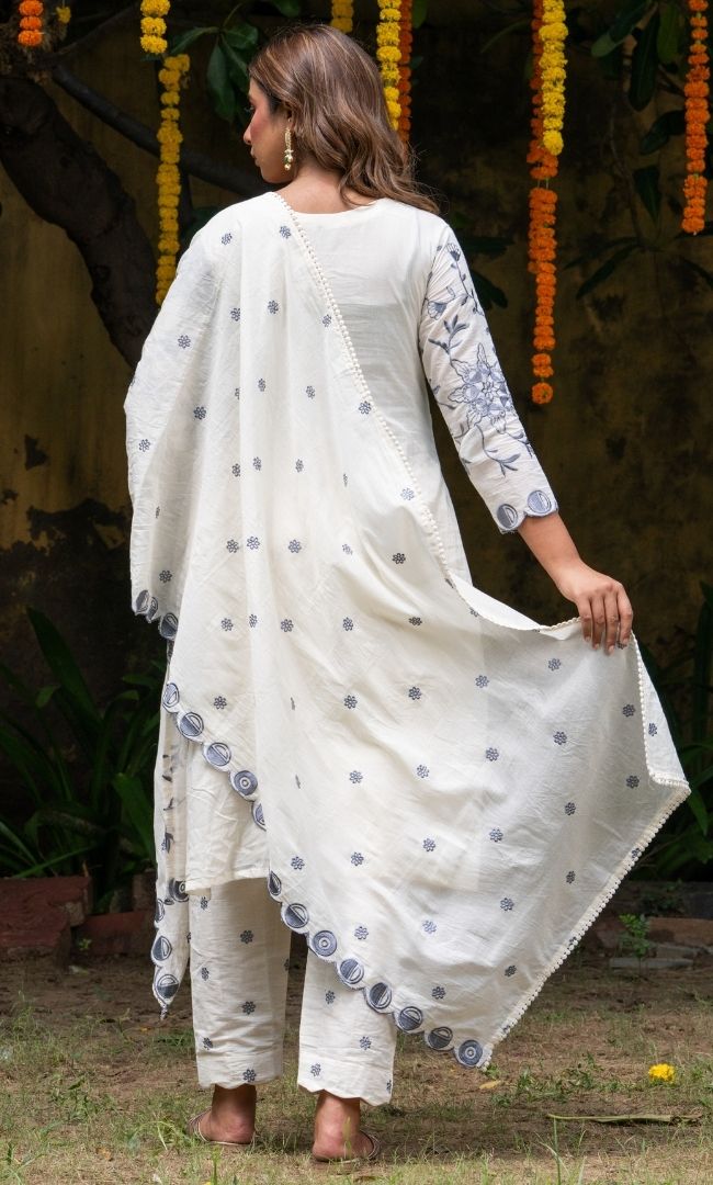 Ash Grace Embroidered Suit Set