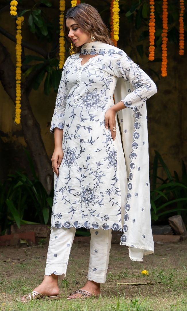 Ash Grace Embroidered Suit Set