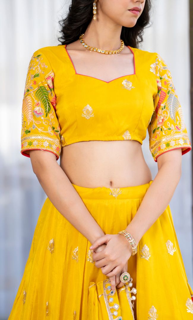 Aarzoo Yellow Tissue Lehenga